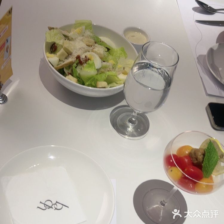 餐点口味都不错不会踩雷、份量蛮足的、点套餐很划算、推荐