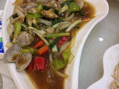 -覃记海鲜美食餐厅