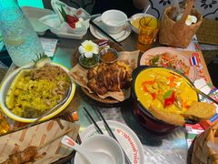-小小集渔·泰式大排档(太古里香槟店)