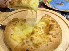 米德特色奶酪包-米德维奇俄式西餐厅(西六道街店)