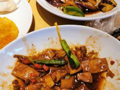 -关东小磨东北菜(上海长风大悦城店)