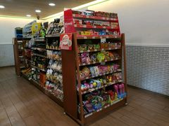 -全家便利店(愚园店)