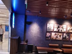 -瑞幸咖啡(华新地铁站地下商业街店)