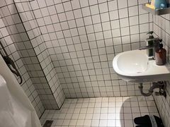 -拖板鞋咖啡旅行酒店(春熙路地铁站店)