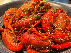 -肥肥虾庄·金牌油焖大虾(东湖欢乐谷店)