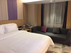 -麗枫酒店(广州区庄地铁站店)