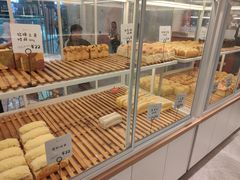 面包甜点陈列柜-薇小姐Bakery