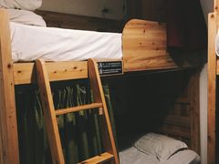 -拖板鞋咖啡旅行酒店(春熙路地铁站店)