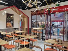 大堂-极有家小鱼小鸡石锅煲(佳兆业店)