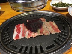 -唯成•韩国炭火烤肉 유성고기