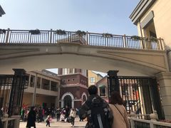 -王府井奥莱临潼小镇(临潼店)