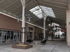 -Chicago Premium Outlets