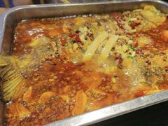 -老街烧烤大排档·地道湖北菜·龙虾馆(汉口火车站店)