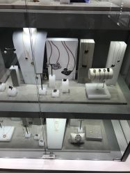 -SWAROVSKI(虹口凯德龙之梦店)