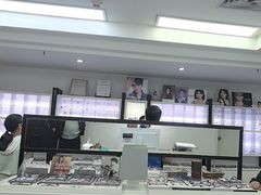 -造寸眼镜·蔡司官方授权店(东门店)