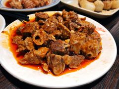-爆炸头阿姨小四川正宗川味小吃(无任何分店)