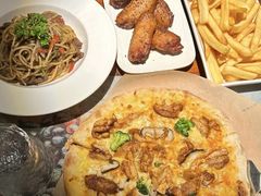 奥尔良鸡肉披萨-秀·爱尔兰餐吧(上海路店)