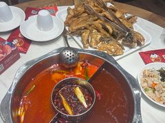 -盛源川香鱼火锅(西小区总店)