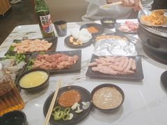 -啊美丽炭火烤肉(滑翔一店)