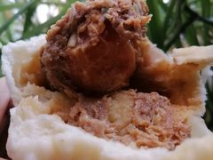 咸蛋黄超人包-老陶包子铺(南大西南村店)
