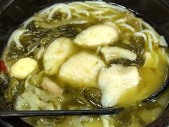 -灵芝妹子海鲜米线(瓦房店新玛特店)