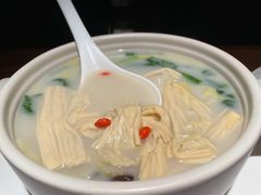 无油鱼汤腐竹煮时蔬-大树餐厅(益田假日店)