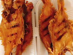 炸偏口鱼-方城小吃店