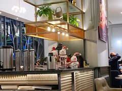 -港丽餐厅(高德置地店)