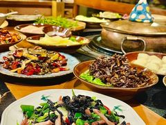 -阿山卓·野生菌火锅·纳西火塘烤肉