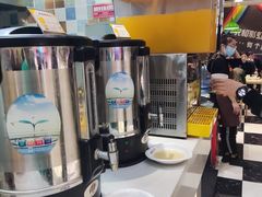 自助取餐区-梦航彩虹之约自助餐厅(华府天地店)