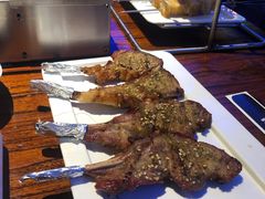 苏尼特金质烤羊排-三个蒙古大叔羊肉串(大宁店)