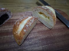 -沁屋面包店(人民东路店)