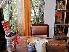 -Cuc Gach Quan Restaurant