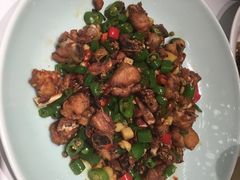 -雀蓝川菜(奥体广场店)