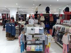 -优衣库(南宁江南万达店)