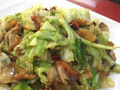 -一口猪海鲜浑锅·东北家常菜