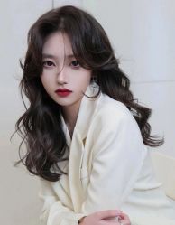 -丝语萱形象