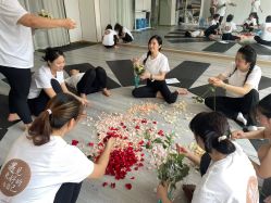 -亚太瑜伽普拉提学院