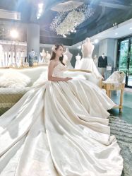 -艾米丽婚纱礼服