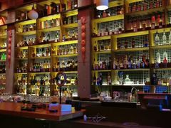 -饮湖威士忌鸡尾酒吧