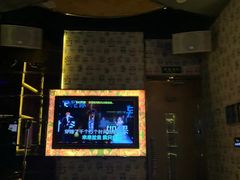-K+全国连锁KTV(绿地缤纷天地店)