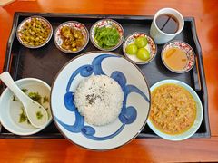 -寄畅興·百年蟹黄面·万国建筑群(外滩27号店)
