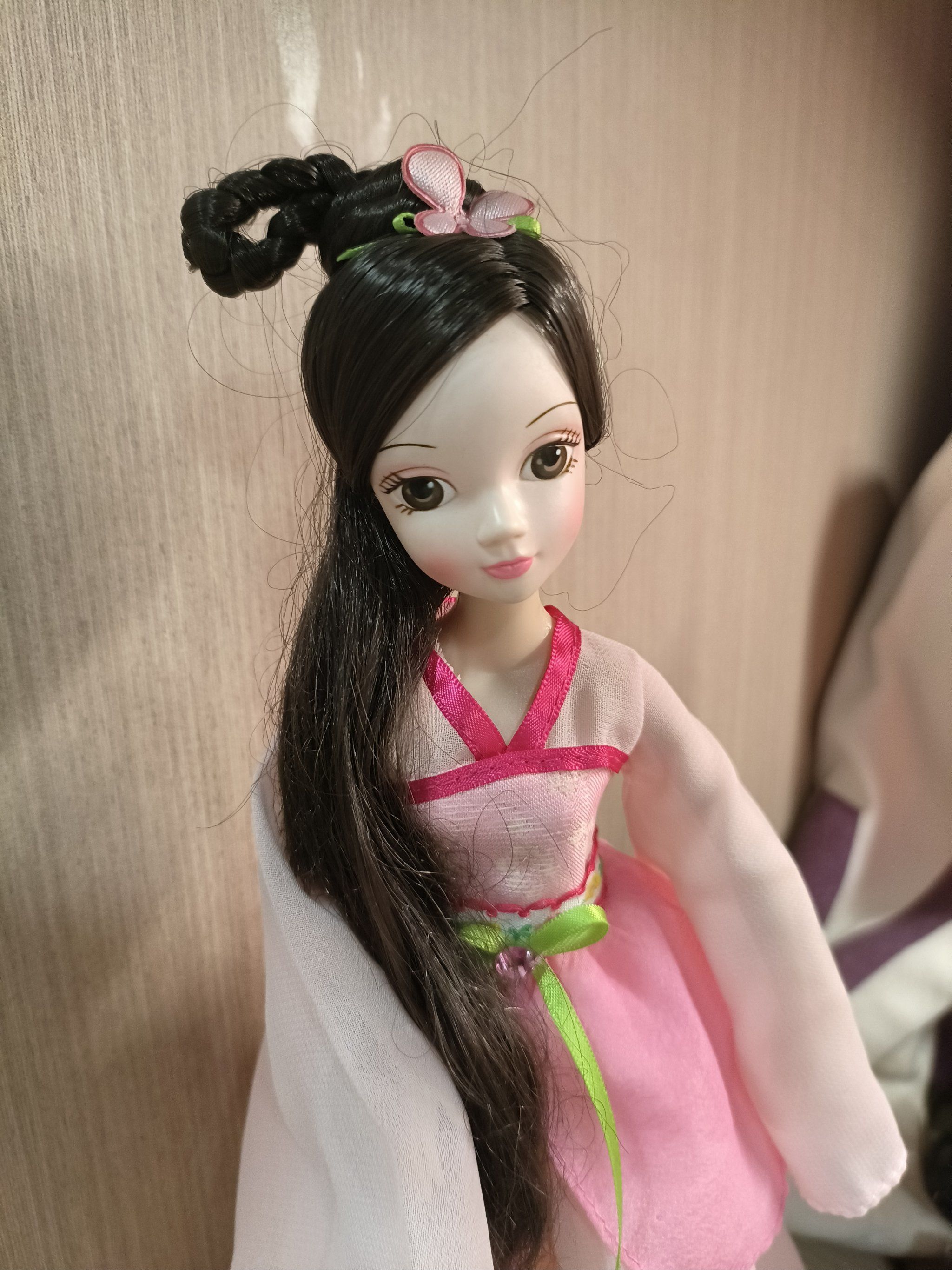 #芭比娃娃#谁家没一个国风崽#娃娃
很久很久以前