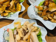 -菌彩云南野生菌火锅(万达广场店)