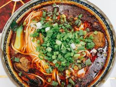 -胥佳烧鸡公牛肉面馆