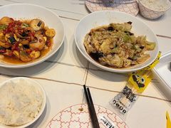 -阿瓦山寨·湘菜现炒·剁椒鱼头王(咸阳总店)