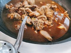 -咱屯子铁锅炖直营店(保利店)