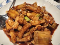 葱烧蹄筋-二泉园老菜馆·百年无锡菜