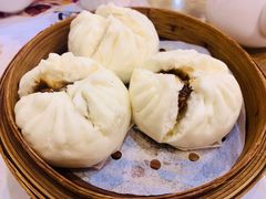 蜜汁叉烧包-赏点粤式点心(广州塔店)