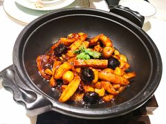 松露多菌煲-珍呈中餐厅•粤川淮扬新疆(乌鲁木齐康莱德酒店)